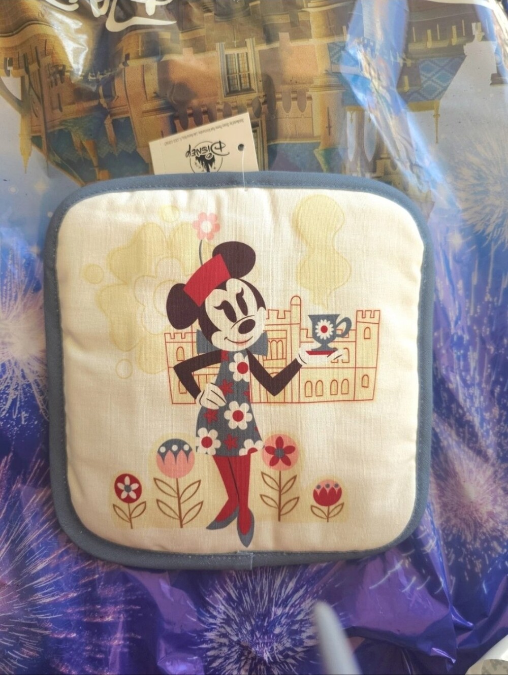 Disney Parks Epcot UK Union Jack Minnie Mouse Pot Holder